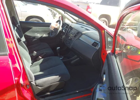 2010 Nissan Versa 1.8S z USA, uszkodzony, nr VIN 3N1BC1CPXAL452088